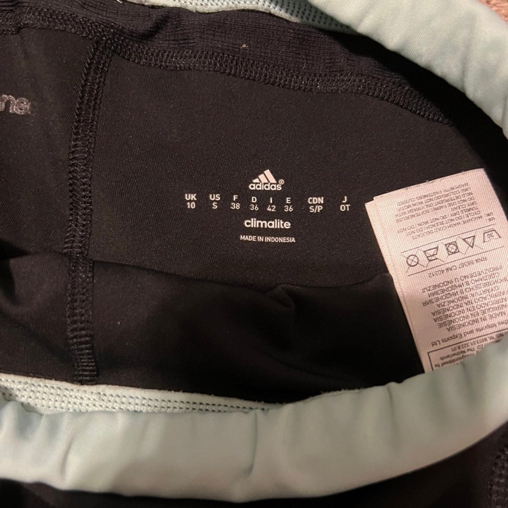 Adidas Capri leggings - Picture 2 of 2